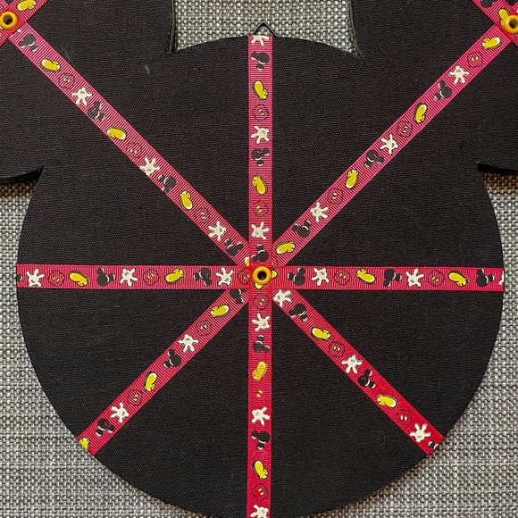 Mickey Mouse Shaped Disney Memo Board 14" x 11" with Mickey Icon Ribbons - Picture 2 of 12